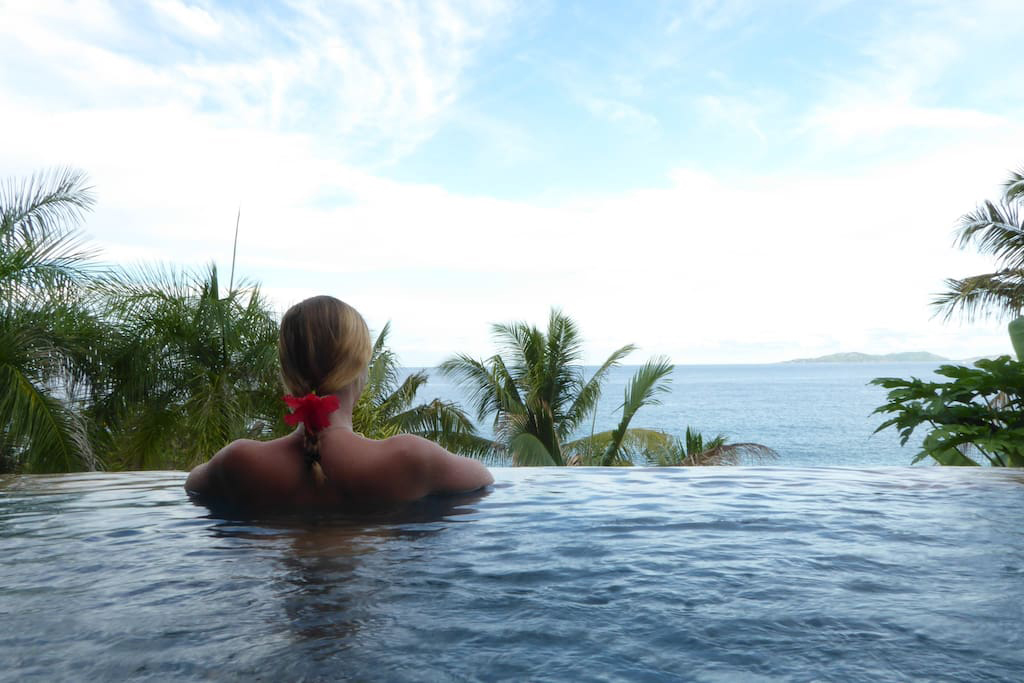 Infinity pool